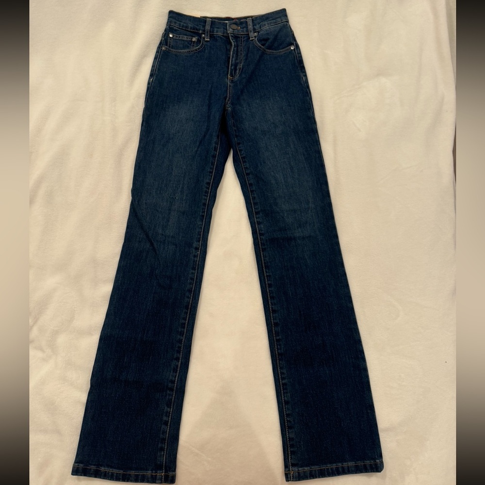 Alice and Olivia NWT dark wash high rise slim jeans